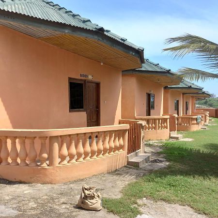 Biriwa Comfort Beach Resort מראה חיצוני תמונה