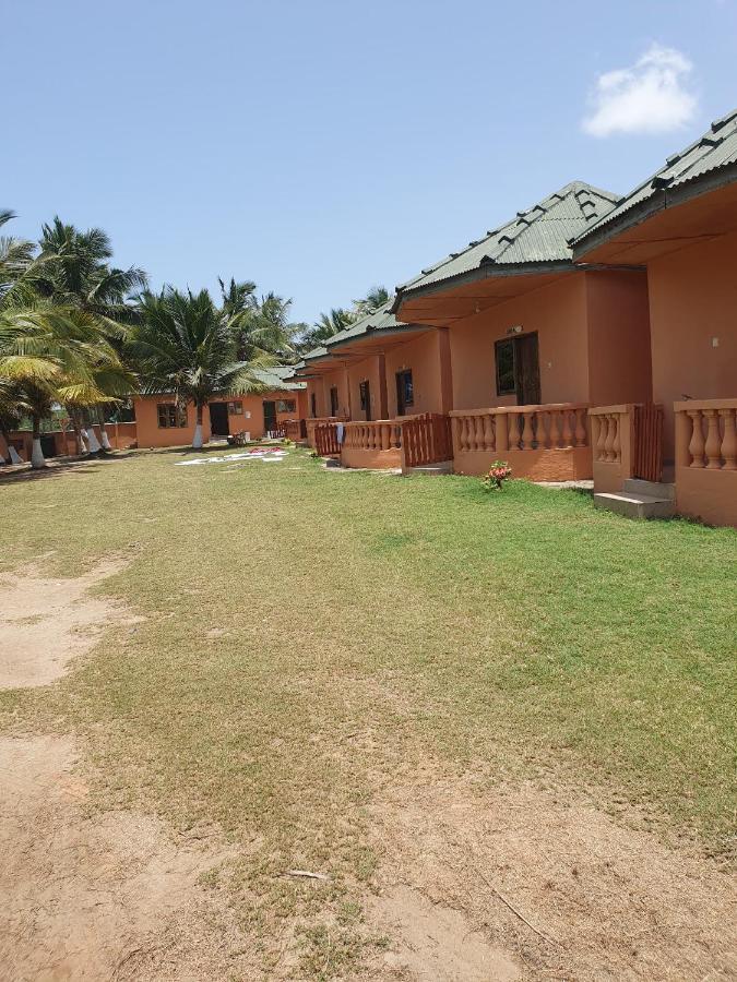 Biriwa Comfort Beach Resort מראה חיצוני תמונה